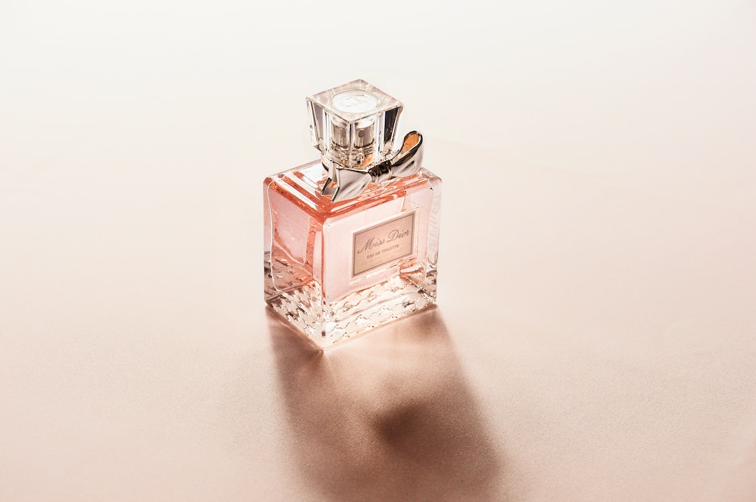 The Indispensable Handbook for Selecting Your Ideal Fragrance: The Essential Guide to Picking Your Perfect Perfume
